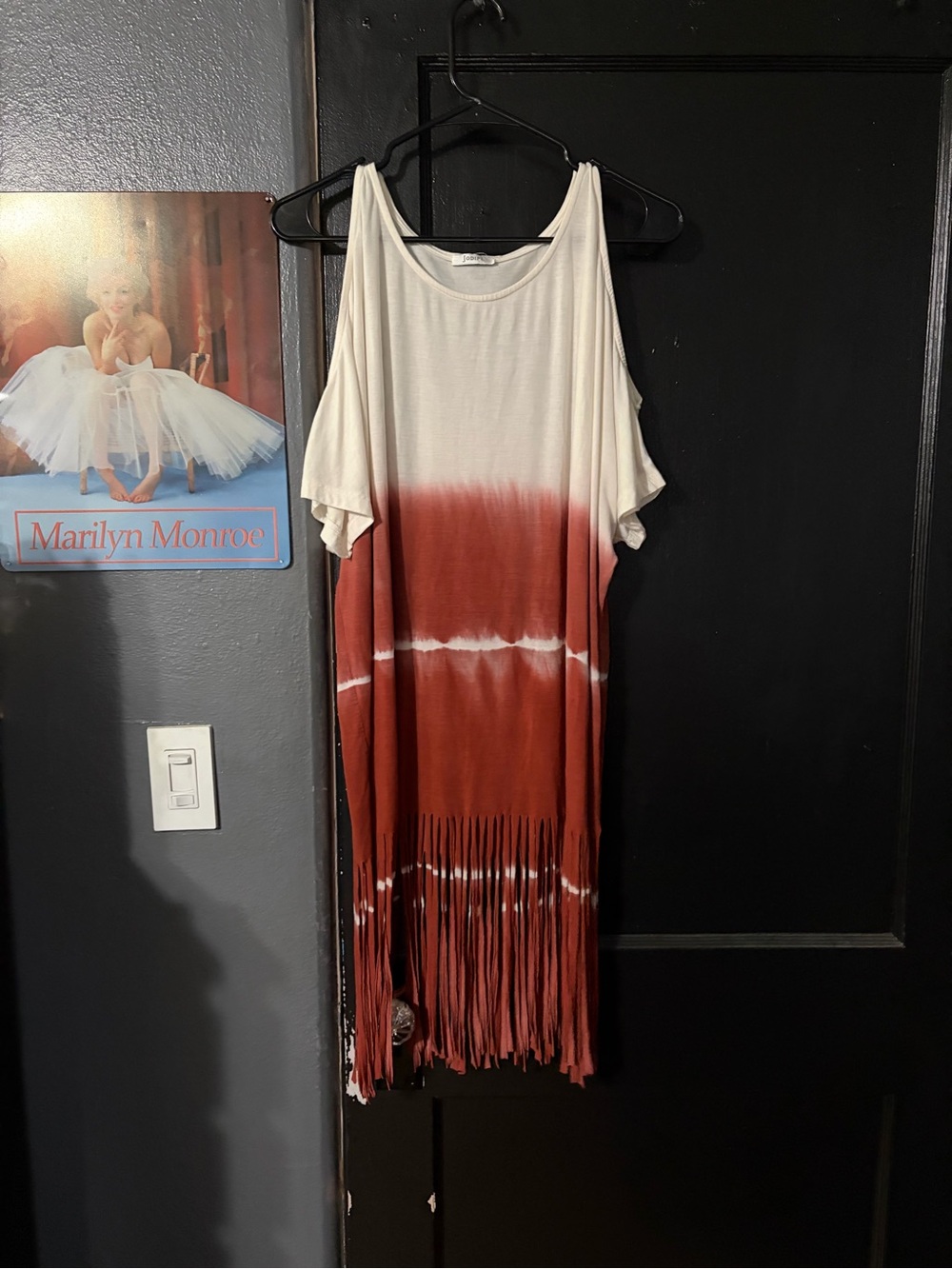 Open Shoulder Fringe Tie-Dye Top